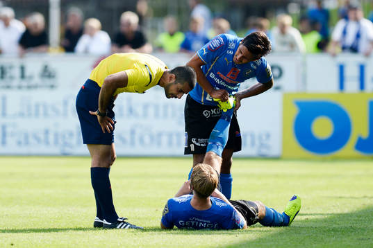 Halmstads Jesper Westerberg har fått kramp