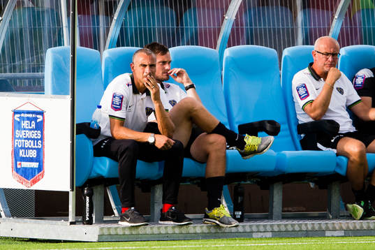 Falkenbergs tränare Henrik Larsson