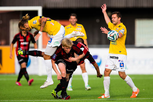 Falkenbergs Tobias Carlsson bjuds på en flygtur av