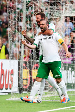 Hammarbys Kennedy Bakircioglu och Andreas Haddad jublar