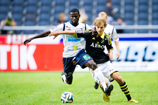 s Sam Lundholm