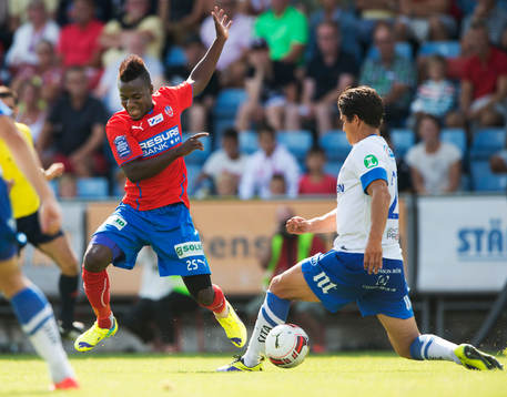 Helsingborgs David Accam i matchen i allsvenskan mellan
