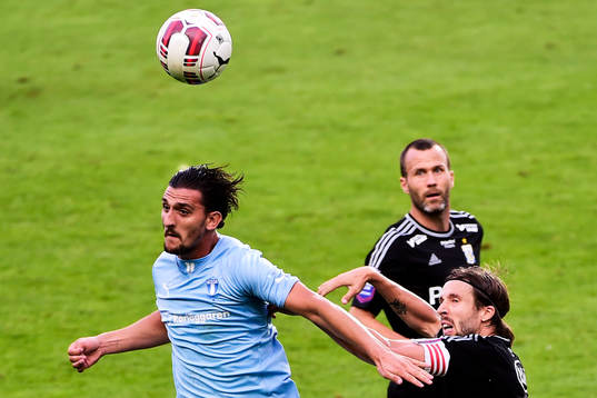 Malmö FFs Agon Mehmeti och IFK Göteborgs Mattias Bjärsmyr