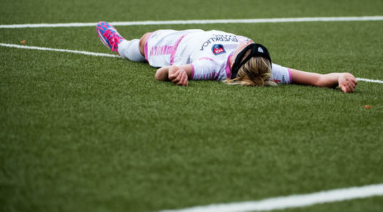 Rosengårds Kirsten Van De Ven deppar