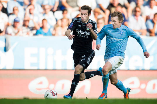 Malmö FFs Emil Forsberg jagar IFK Göteborgs Emil