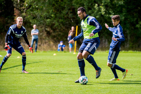 Nyförvärvet Kenneth Zohore tränar med IFK Göteborg