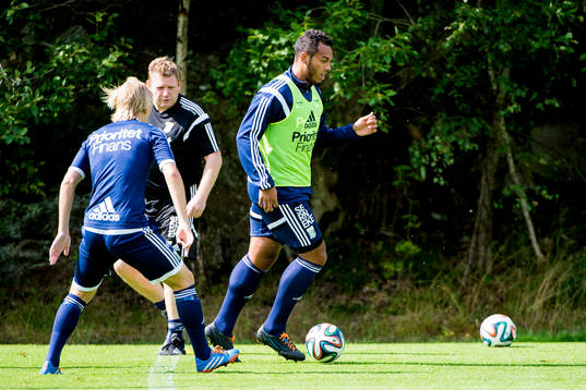 Nyförvärvet Kenneth Zohore tränar med IFK Göteborg