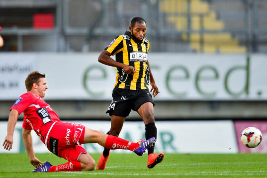 Elfsborgs Anders Svensson och Häckens Rene Makondele