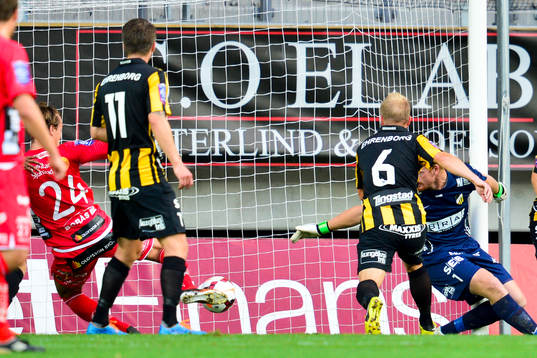 Elfsborgs Viktor Prodell gör 0-1