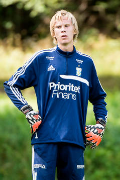 Målvakten Pontus Dahlberg tränar med IFK Göteborg