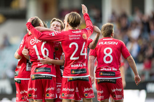 Elfsborgs spelarna jublar