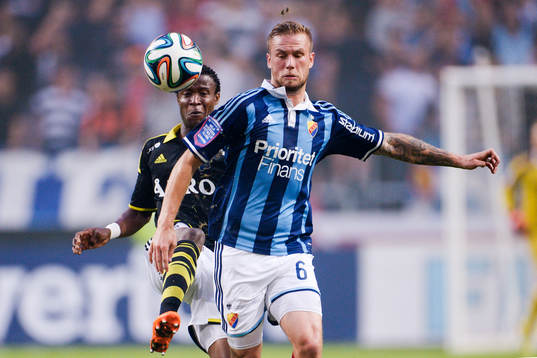 s Kennedy Igboananike  och Djurgårdens Aleksander Faltsetas