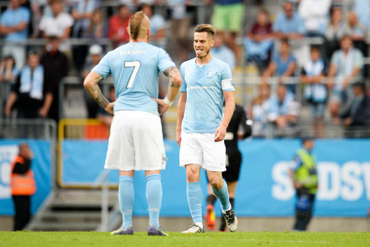 Malmö FFs Magnus Eriksson och Markus Rosenberg deppar