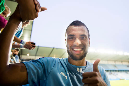 Malmö FFs Isaac Kiese Thelin som gjorde 2-2 målet gör