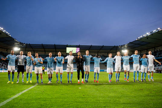 Malmö FFs spelare tackar publiken