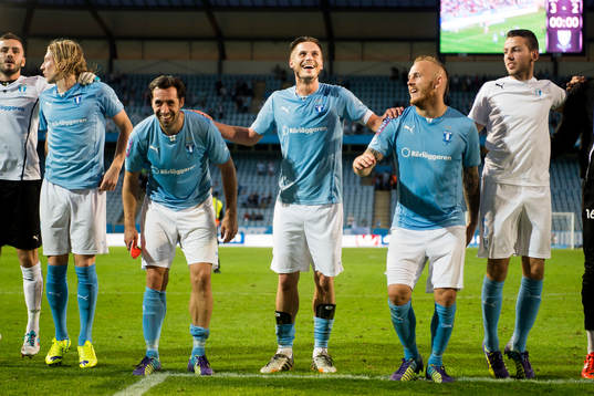 Malmö FFs Markus Rosenberg (m) är glad