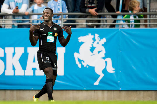 Örebros Alhassan Kamara jublar