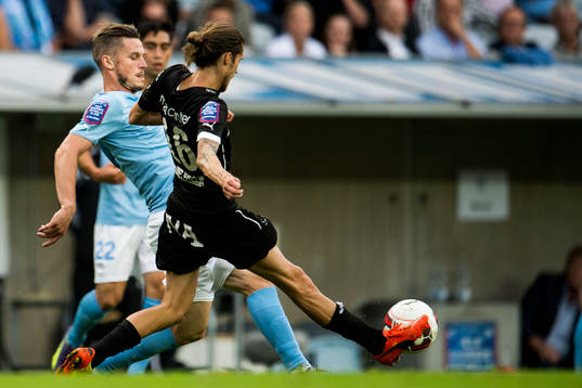 Örebros Daniel Nordmark och Malmö FFs Markus Rosenberg