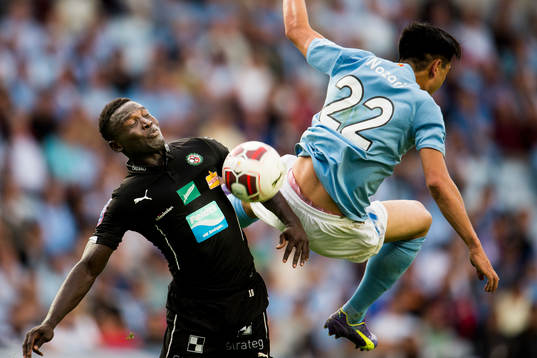Örebros Alhassan Kamara och Malmö FFs Amin Nazari