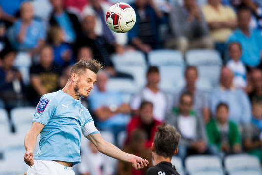 Malmö FFs Markus Rosenberg nickar