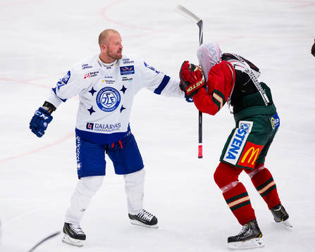 Frölundas Christoffer Persson i slagsmål med Leksands