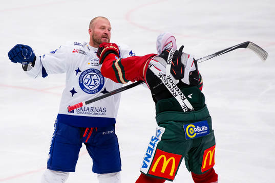 Frölundas Christoffer Persson i slagsmål med Leksands
