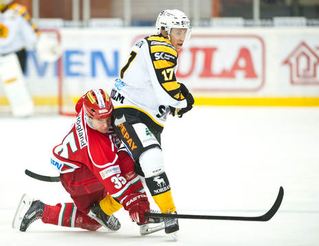 Modos Robin Byström och Skellefteås Per Lindholm