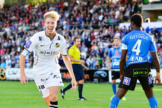 Häckens Samuel Gustafson jublar