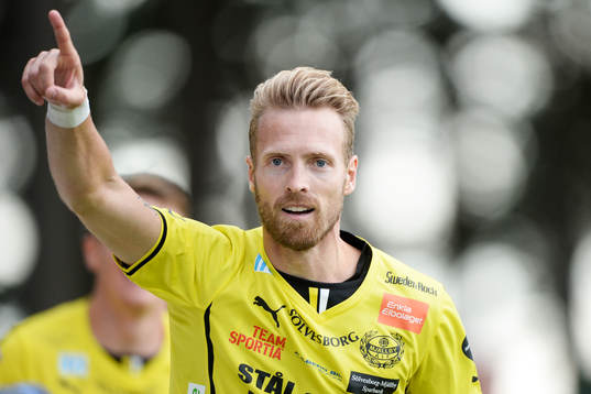 Mjällbys Christian Wilhelmsson jublar