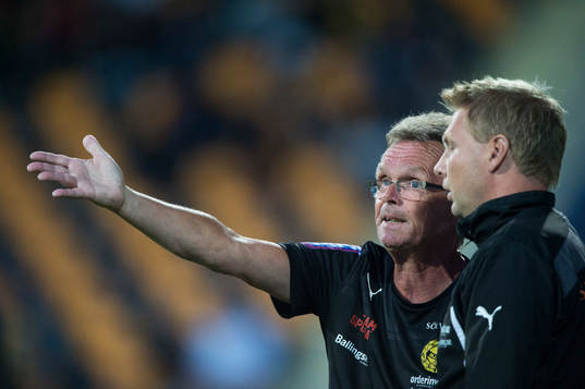 Mjällbys tränare Anders Linderoth och Jonas Andersson i