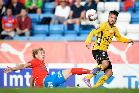 Elfsborgs Mikkel Beckmann och Helsingborgs Emil Krafth