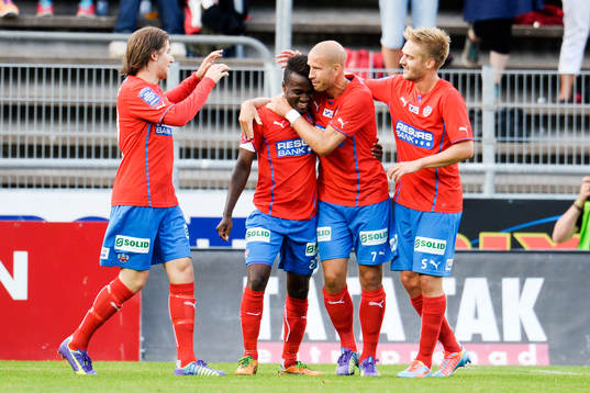 Helsingborgs David Accam jublar