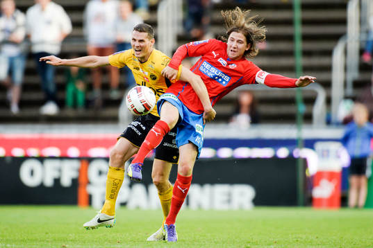 Elfsborgs Jon Jönsson och Helsingborgs Darijan Bojanic