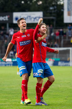 Helsingborgs Mikael Dahlberg (tv) och Darijan Bojanic (th)