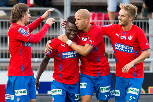 Helsingborgs Darijan Bojanic, David Accam, Mattias