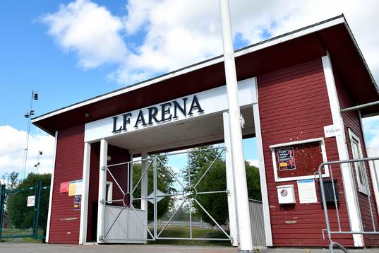 LF Arenas entré innan fotbollsmatchen i Damallsvenskan