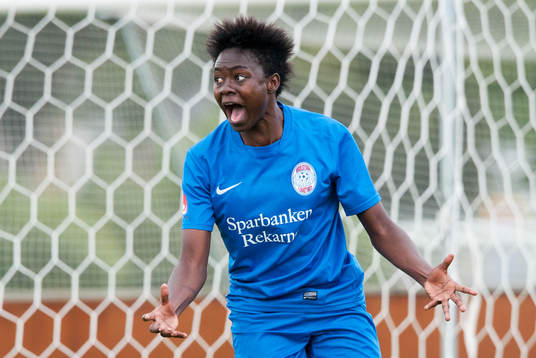 Eskilstunas Gaelle Enganamouit i matchen i damallsvenskan