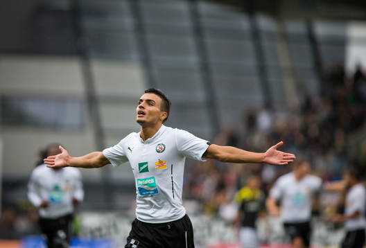 Örebros Ahmed Yasin gör 4-2 och jublar i Allsvenskan