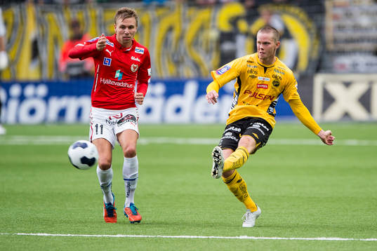 Elfsborgs Anton Lans (h) och Kalmars Jonathan Ring (v)