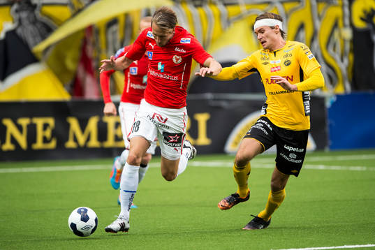 Kalmars Tor Øyvind Hovda (v) och Elfsborgs Viktor Prodell