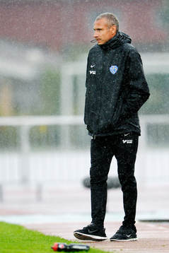 Falkenbergs tränare Henrik Larsson