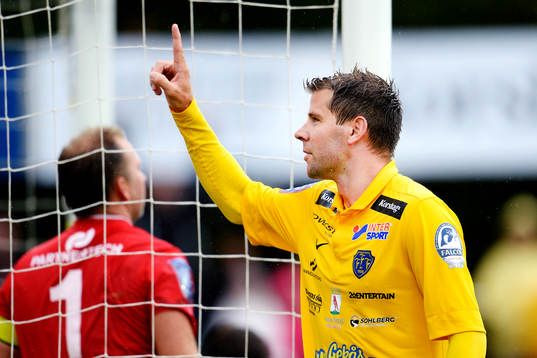 Falkenbergs Stefan Rodevåg jublar