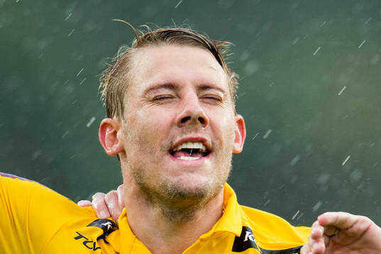Falkenbergs Patrik Ingelsten jublar