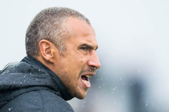 Falkenbergs tränare Henrik Larsson