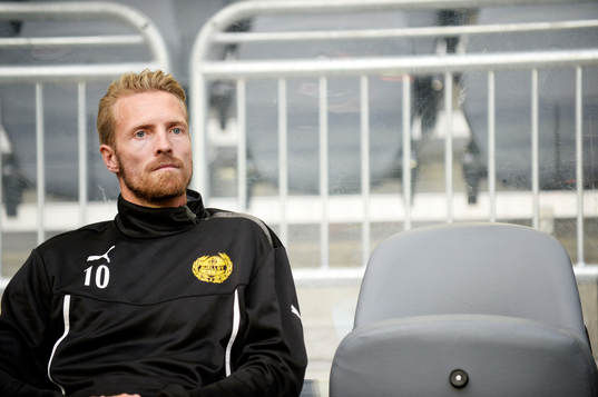 Mjällbys Christian Wilhelmsson började på bänken