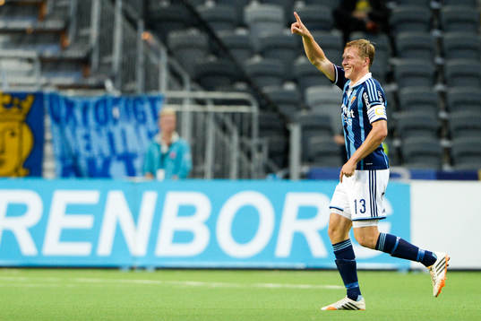 Djurgårdens Emil Bergström jublar