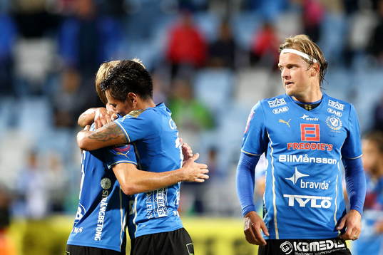 Halmstads Antonio Rojas (till vänster) och Johan Blomberg