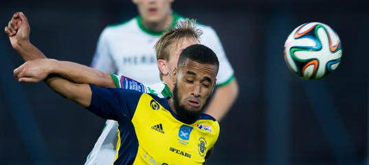 Hammarbys Erik Israelsson och Ängelholms Othman El Kabir i