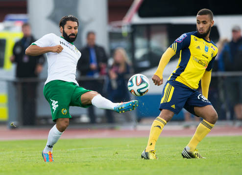 Hammarbys Stefan Batan och Ängelholms Junes Barny i