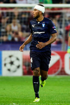Malmö FFs Isaac Kiese Thelin med lindat huvud